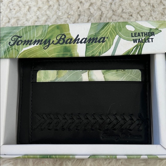 Tommy Bahama Mens Black Leather Laced Detail Card Holder Gift Boxed, NWT - Picture 1 of 8
